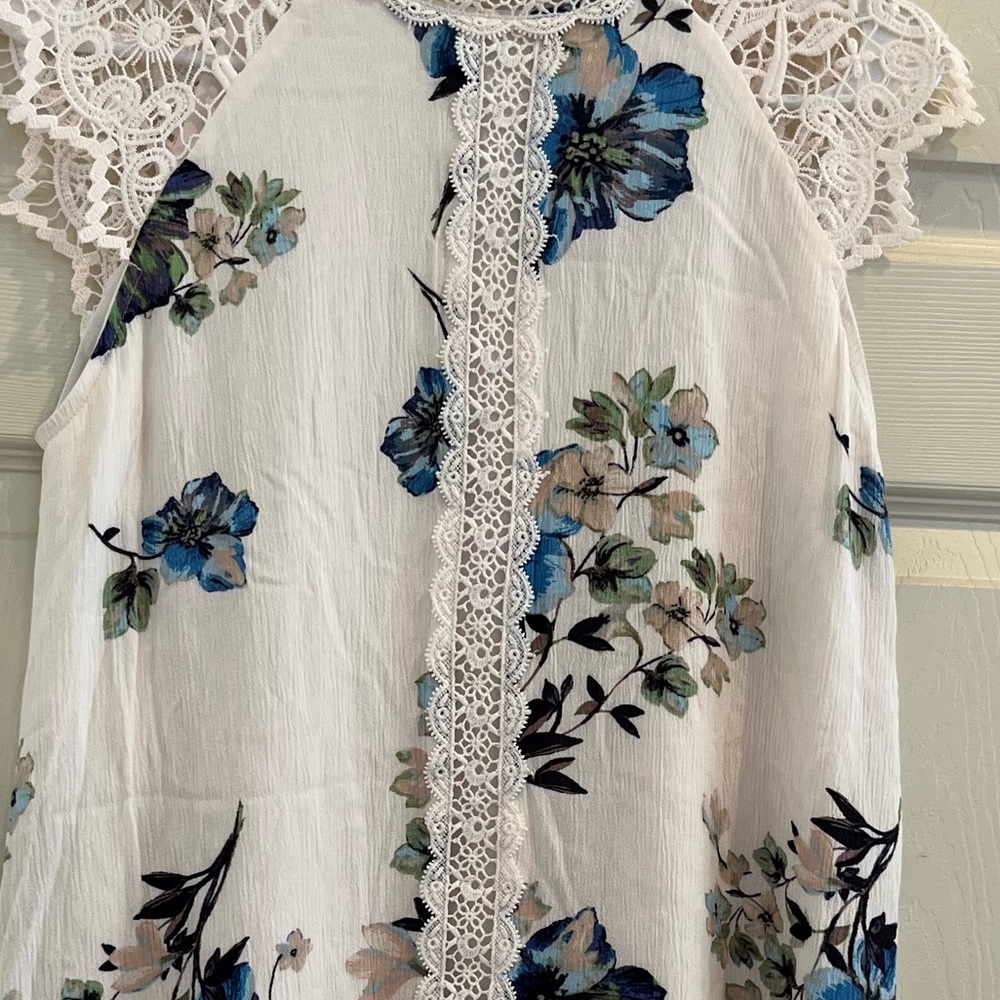 ALTAR’D STATE Floral Lace Trim Dress - Picture 4 of 8